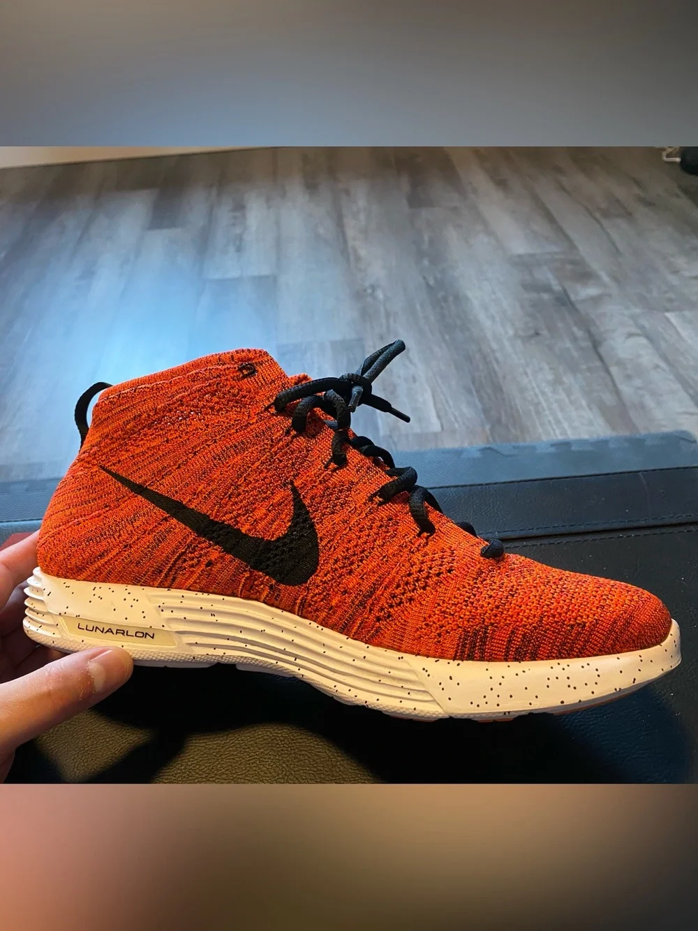 Nike Lunar Flyknit Chukka Men’s Size 9/Women’s Size 10.5